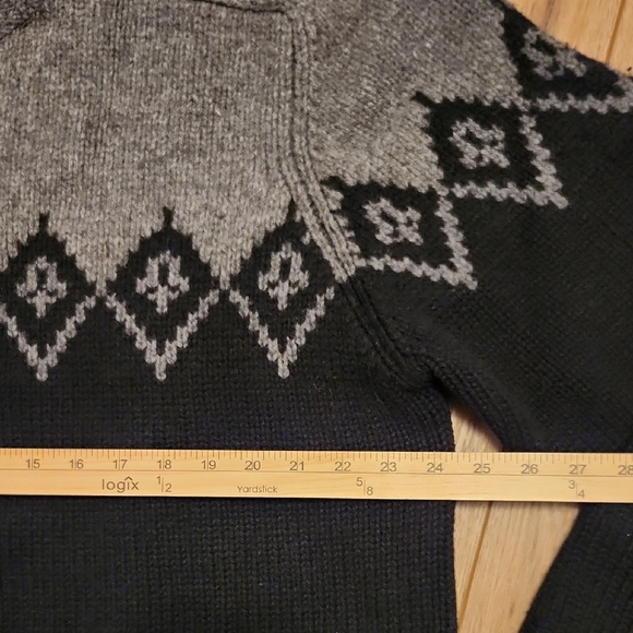 Eddie Bauer Men's Lambswool Black and Gray Crewneck Sweater Ski Winter Size XL - Picture 3 of 5